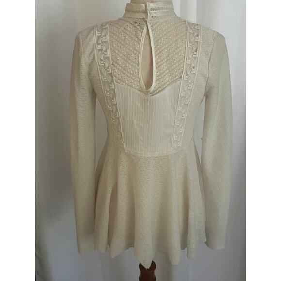 Free People Cream Lace High Neck Ribbon Blouse Sz Large - Picture 3 of 8